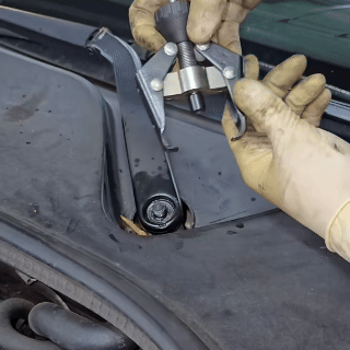 Windshield Wiper Arm and Battery Terminal Puller